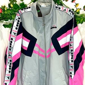 Diadora wind breaker jacket  grey/pink